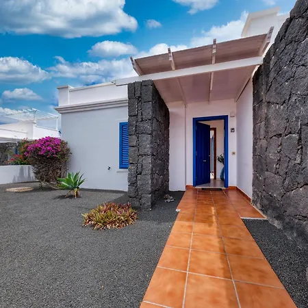 Casa La Traviata - Private Pool And Bbq By Lanzarote Ferienhaus *